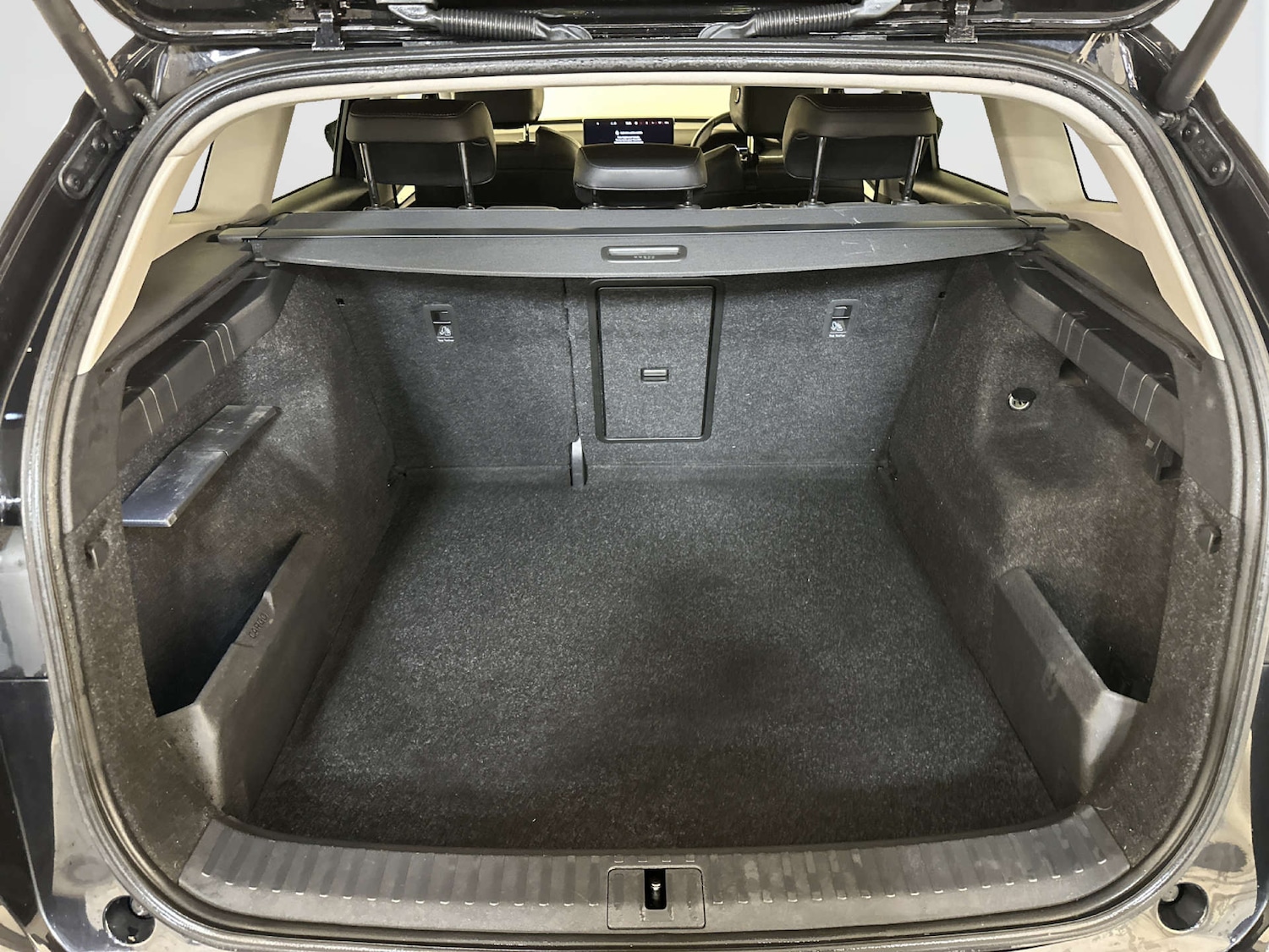 Used Skoda Enyaq 2023 for sale - 77917705: Photo 15