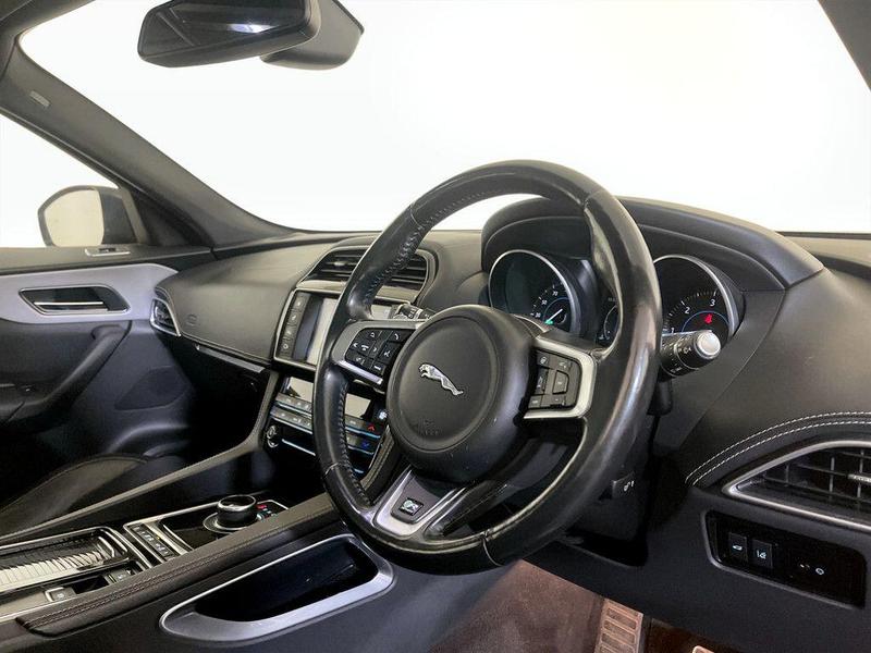 Used Jaguar F-Pace 2017 for sale - 76394211: Photo 15