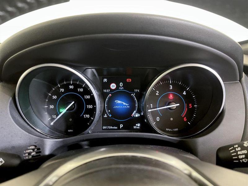Used Jaguar F-Pace 2017 for sale - 76394211: Photo 18