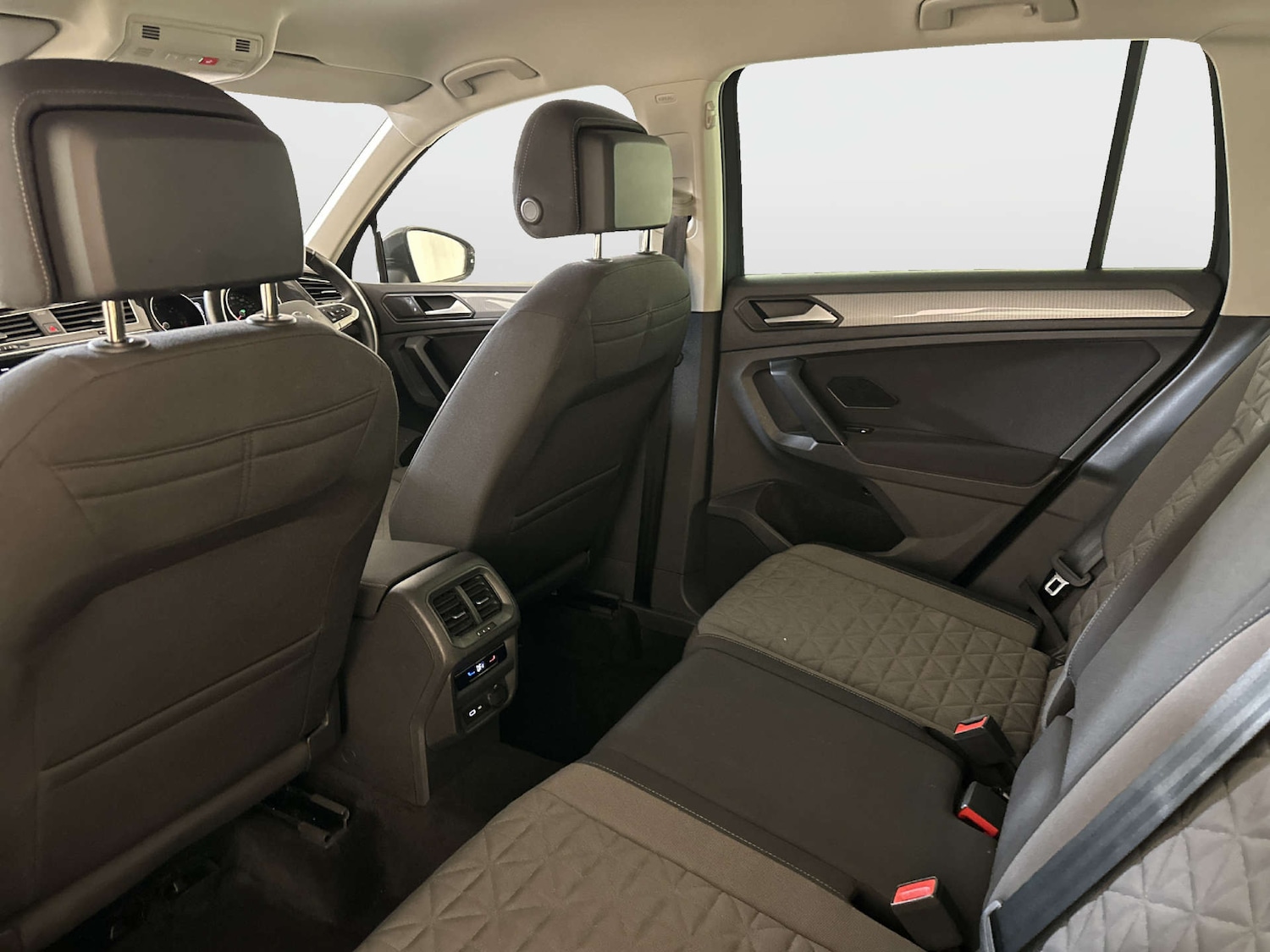 Used Volkswagen Tiguan 2023 for sale - 78083432: Photo 14