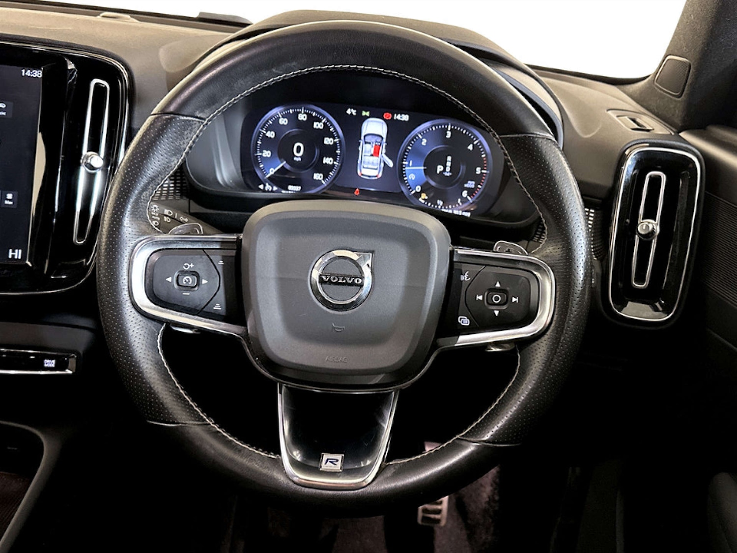 Used Volvo XC40 2020 for sale - 77422865: Photo 16