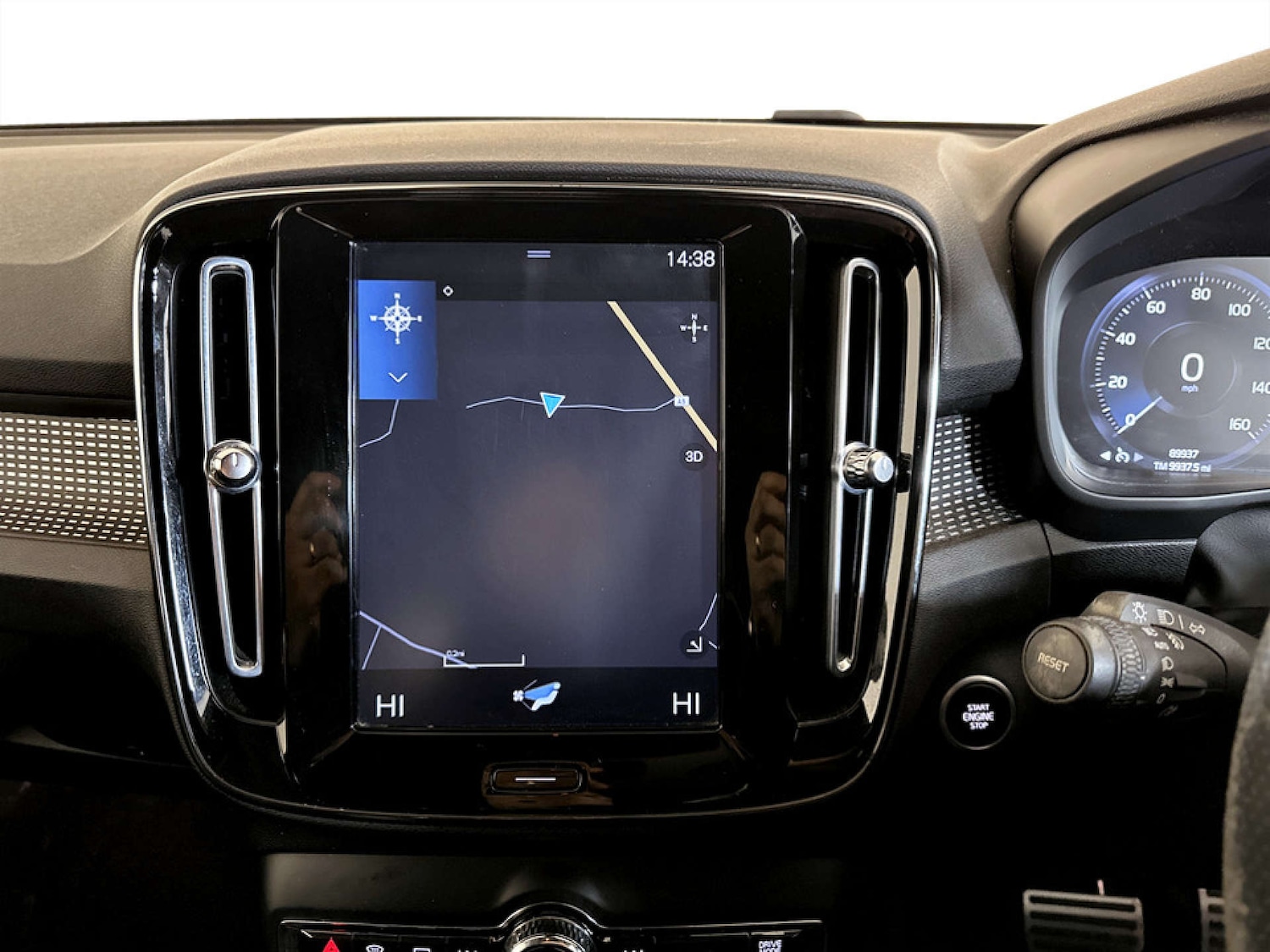 Used Volvo XC40 2020 for sale - 77422865: Photo 20