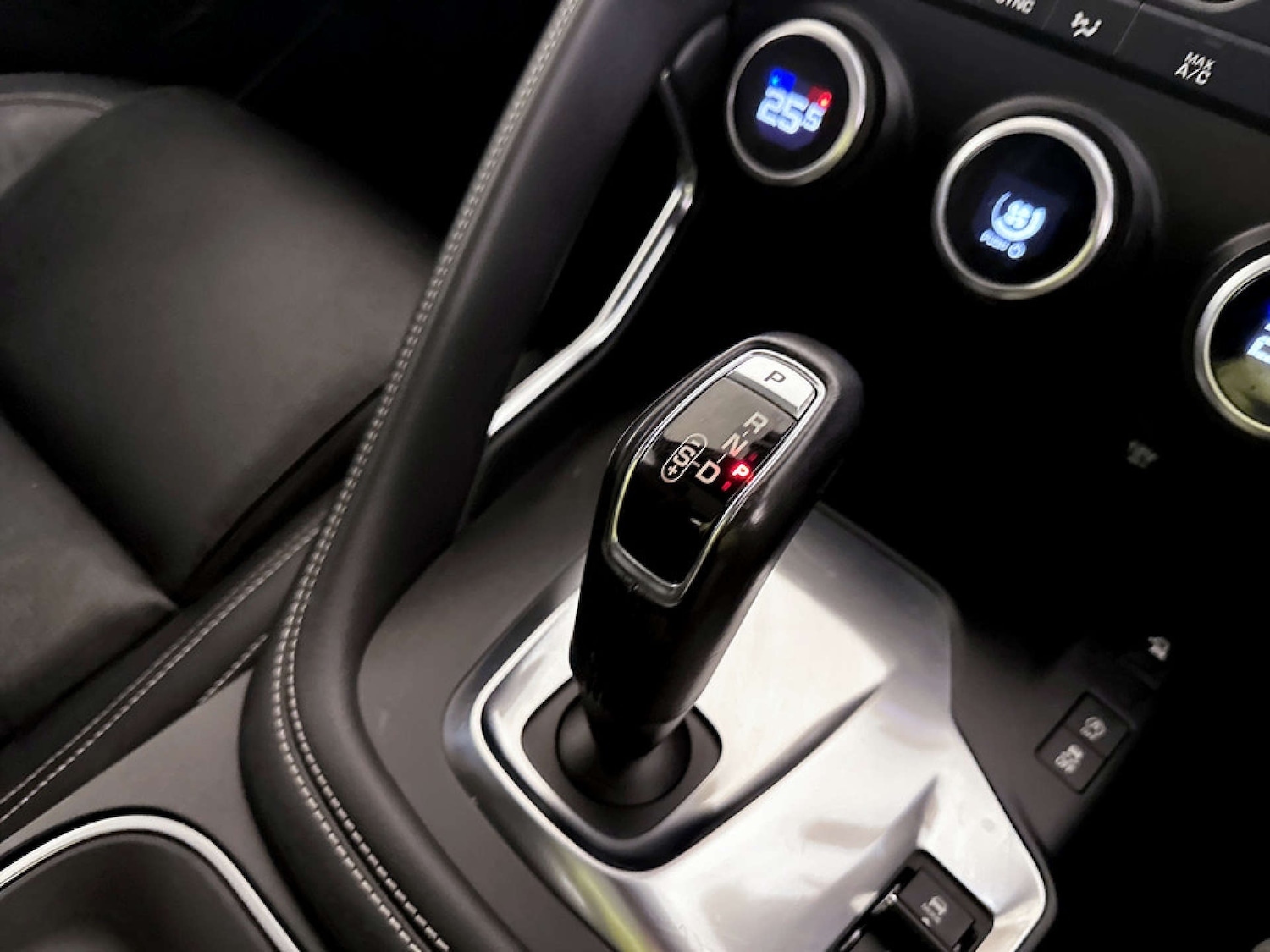 Used Jaguar E-Pace 2018 for sale - 77409797: Photo 24