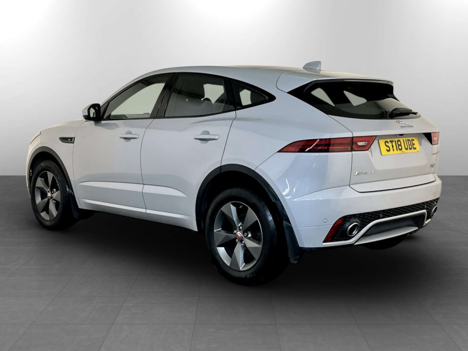 Used Jaguar E-Pace 2018 for sale - 77409797: Photo 6