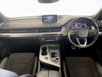Used Audi Q7 2017 for sale - 76322323: Photo 3