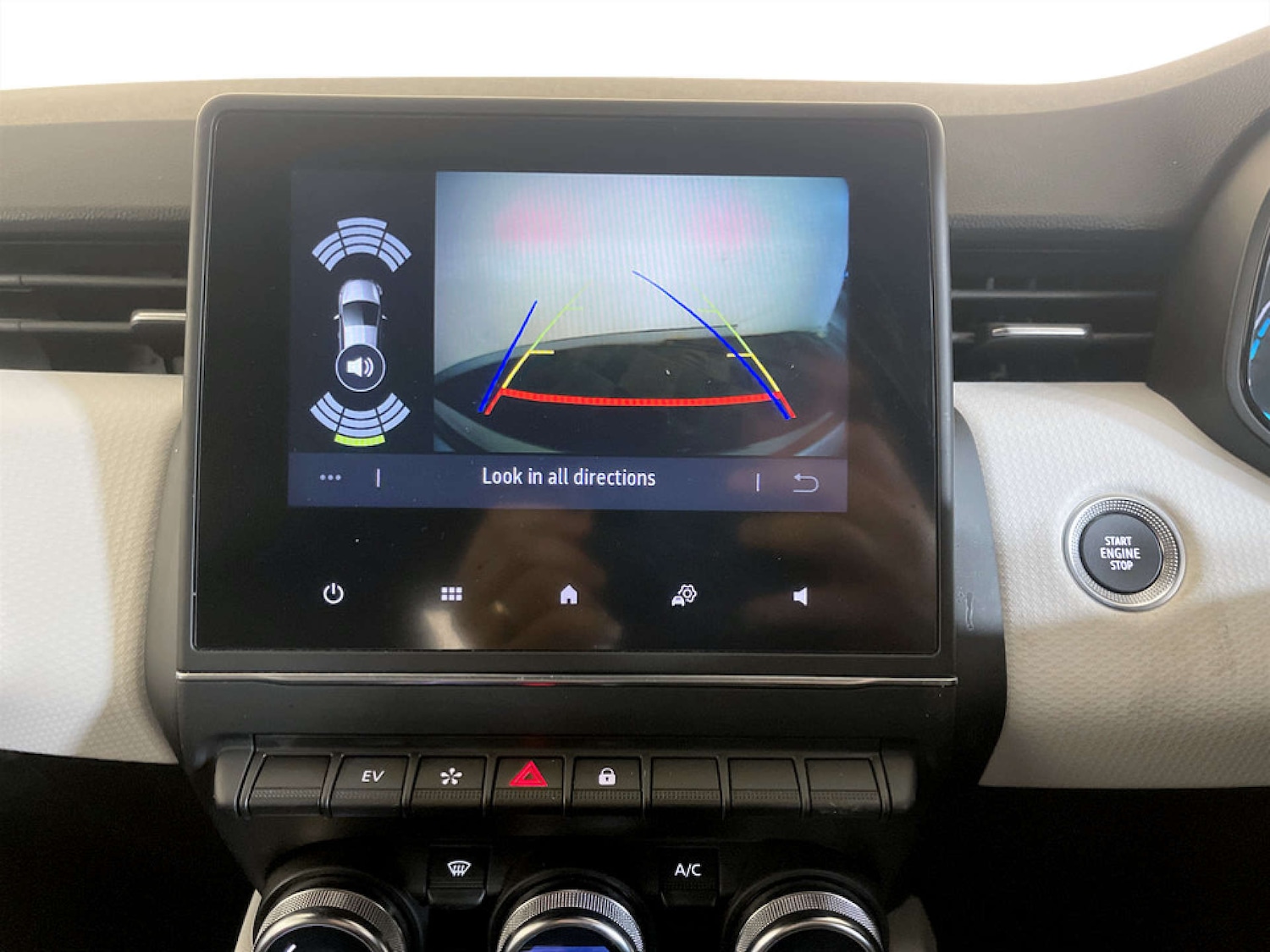 Used Renault Clio 2022 for sale - 77422786: Photo 20