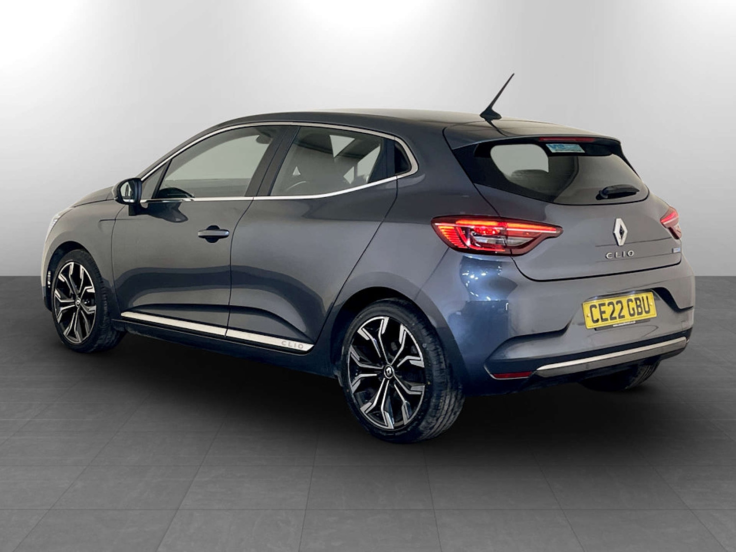 Used Renault Clio 2022 for sale - 77422786: Photo 8