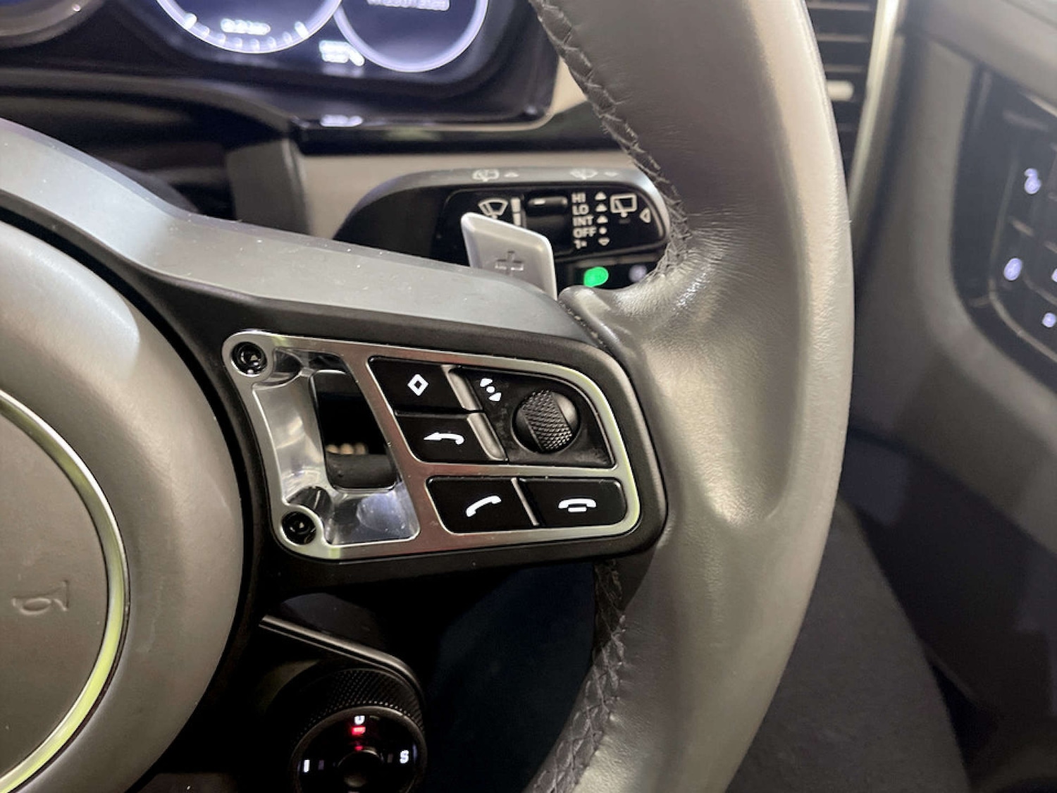 Used Porsche Cayenne 2018 for sale - 77301689: Photo 21