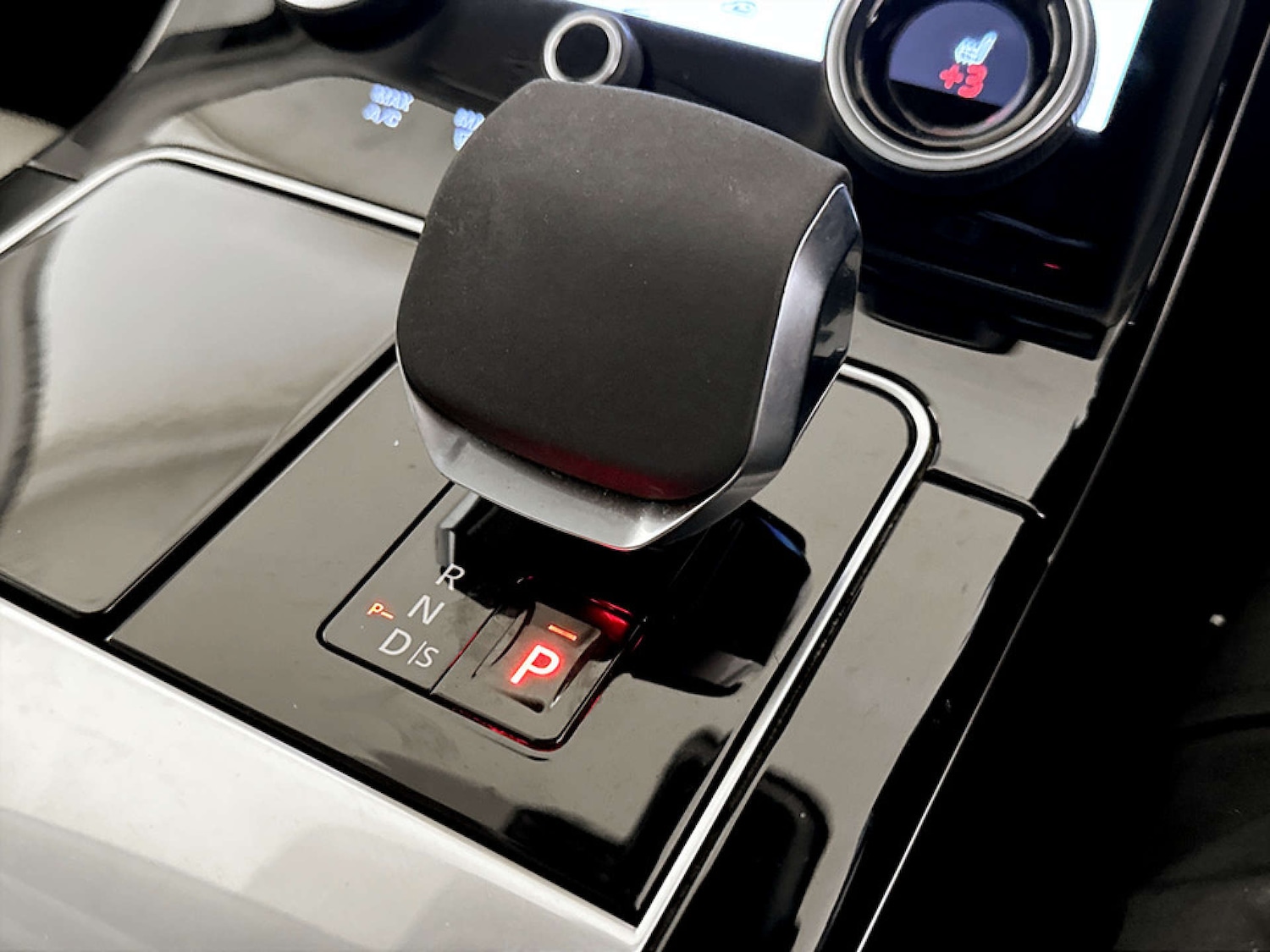 Used Land Rover Range Rover Velar 2022 for sale - 77408927: Photo 26