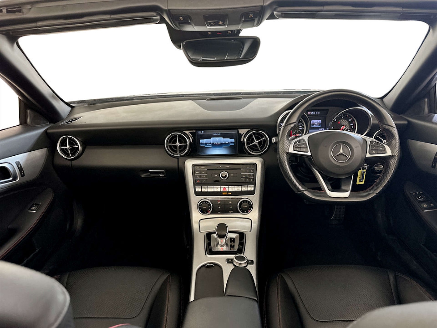 Used Mercedes-Benz SLC 2016 for sale - 77276670: Photo 3