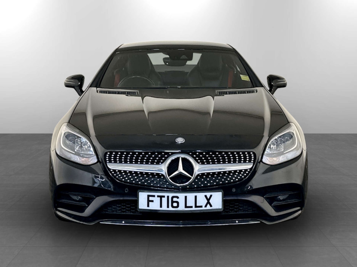 Used Mercedes-Benz SLC 2016 for sale - 77276670: Photo 5