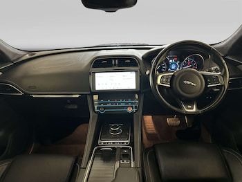 Used Jaguar F-Pace 2018 for sale - 79366258: Photo