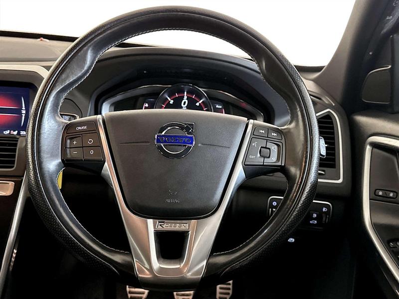 Used Volvo XC60 2017 for sale - 77069068: Photo 17