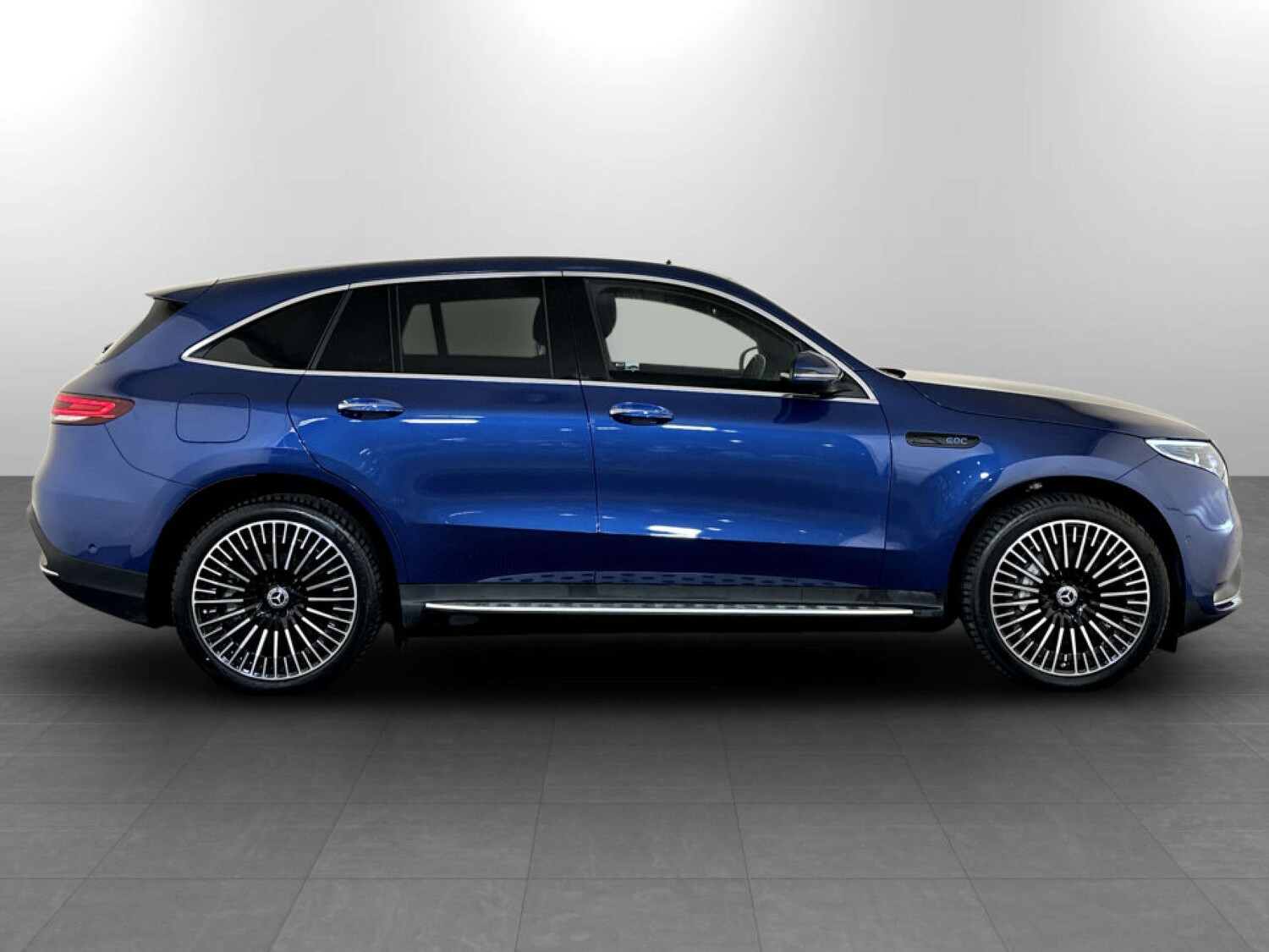 Used Mercedes-Benz EQC 2023 for sale - 77717771: Photo 10