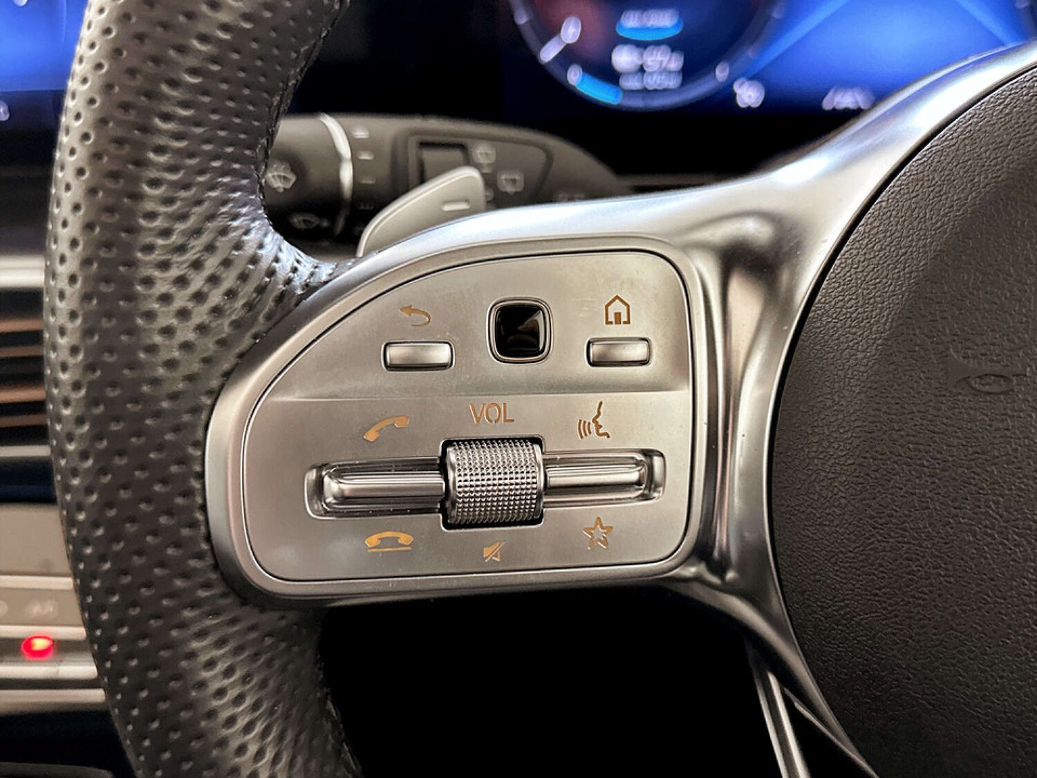 Used Mercedes-Benz EQC 2023 for sale - 77717771: Photo 16