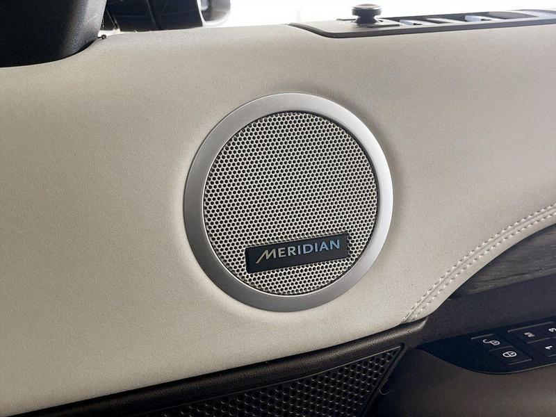 Used Land Rover Discovery 2018 for sale - 76382313: Photo 21