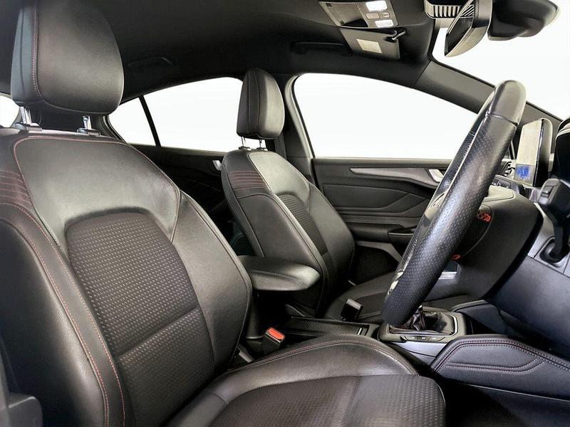 Used Ford Focus 2020 for sale - 76352200: Photo 13