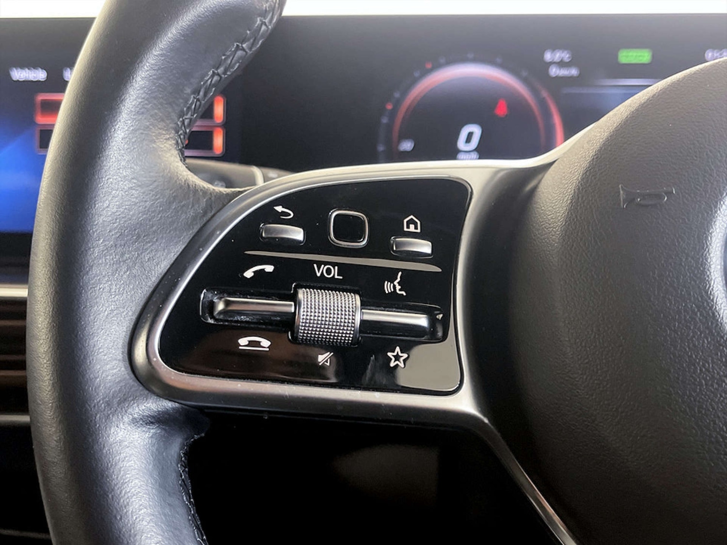 Used Mercedes-Benz EQC 2021 for sale - 77408932: Photo 16