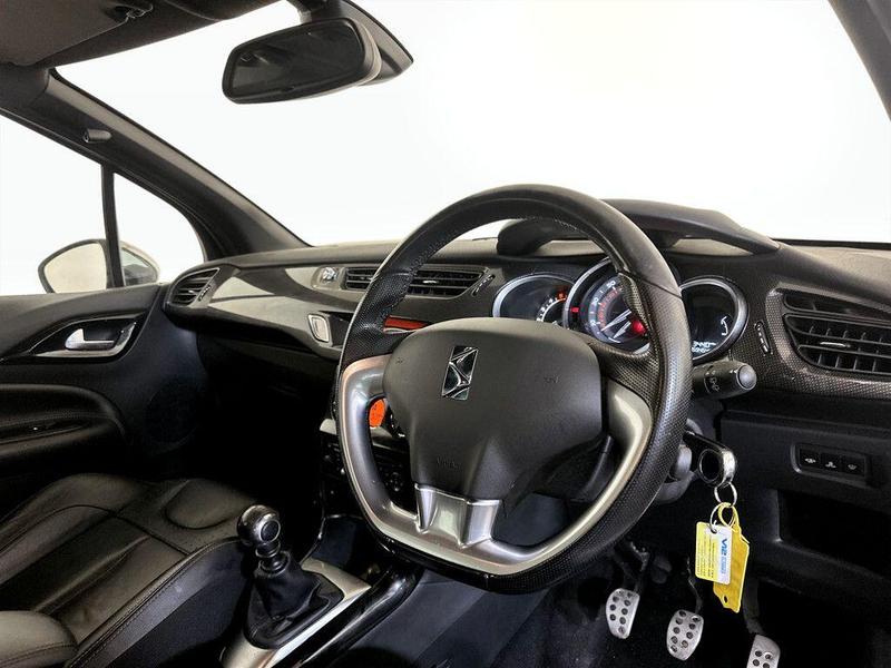 Used Citroen DS3 2013 for sale - 76641160: Photo 15
