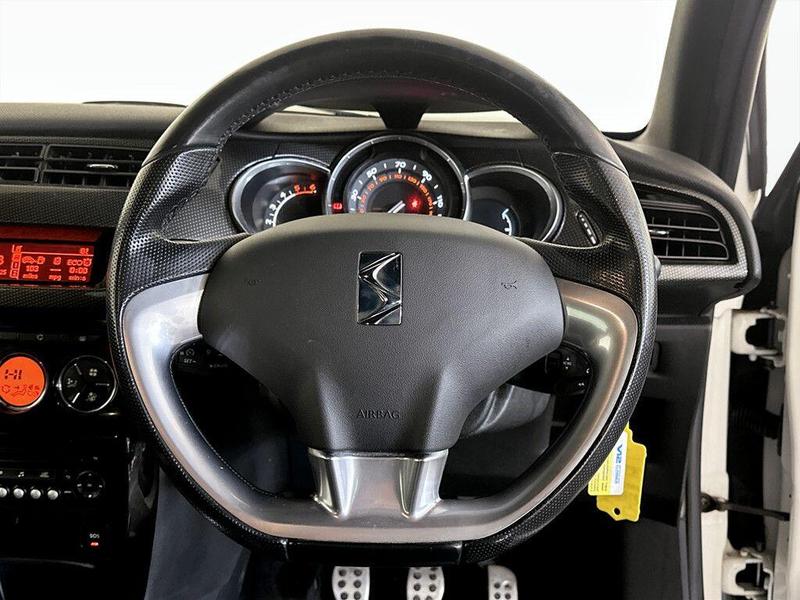 Used Citroen DS3 2013 for sale - 76641160: Photo 16