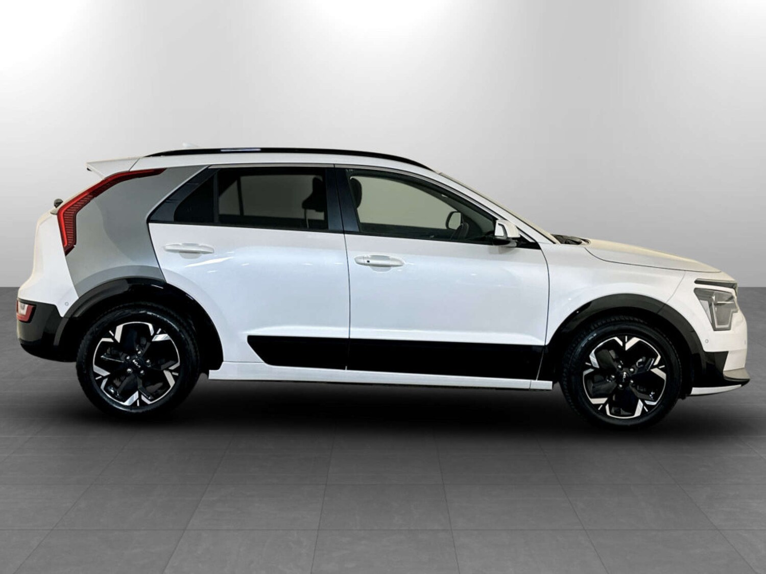 Used Kia Niro 2023 for sale - 77422837: Photo 10