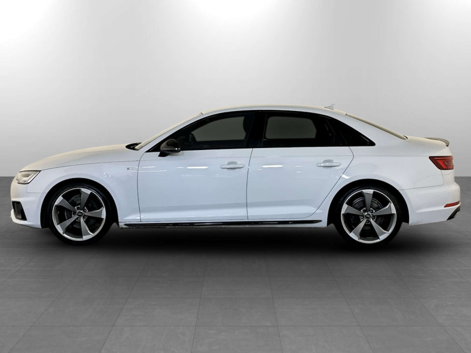 Used Audi A4 2019 for sale - 77417575: Photo 7