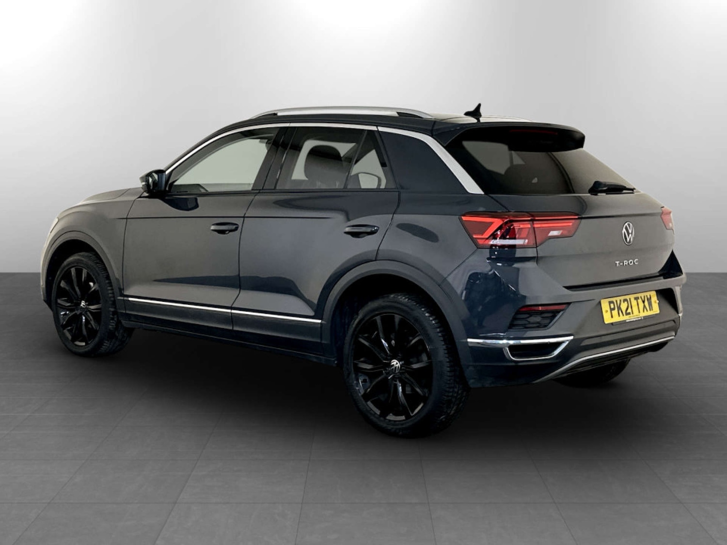 Used Volkswagen T-Roc 2021 for sale - 77583964: Photo 8