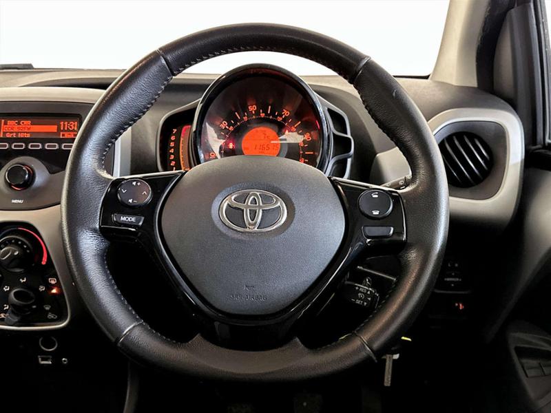 Used Toyota AYGO 2017 for sale - 76960949: Photo 13