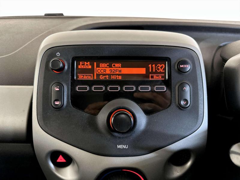 Used Toyota AYGO 2017 for sale - 76960949: Photo 24