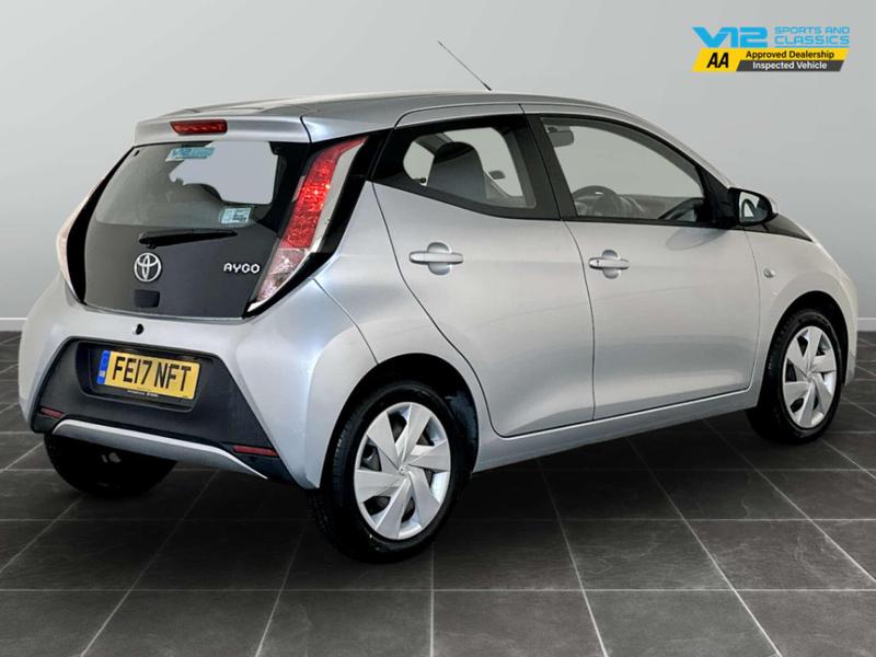 Used Toyota AYGO 2017 for sale - 76960949: Photo 8