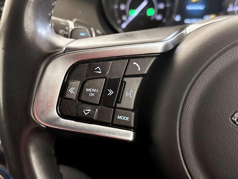 Used Jaguar E-Pace 2019 for sale - 76616136: Photo 18