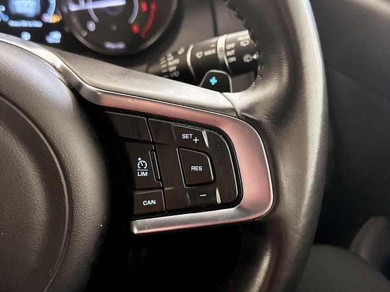 Used Jaguar E-Pace 2019 for sale - 76616136: Photo 20