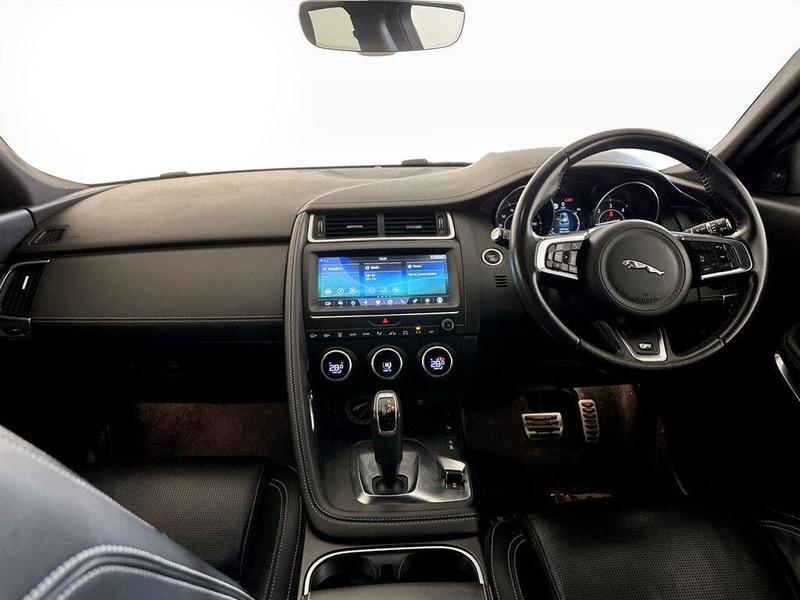 Used Jaguar E-Pace 2019 for sale - 76616136: Photo 3