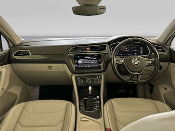 Used Volkswagen Tiguan Allspace 2019 for sale - 79445328: Photo