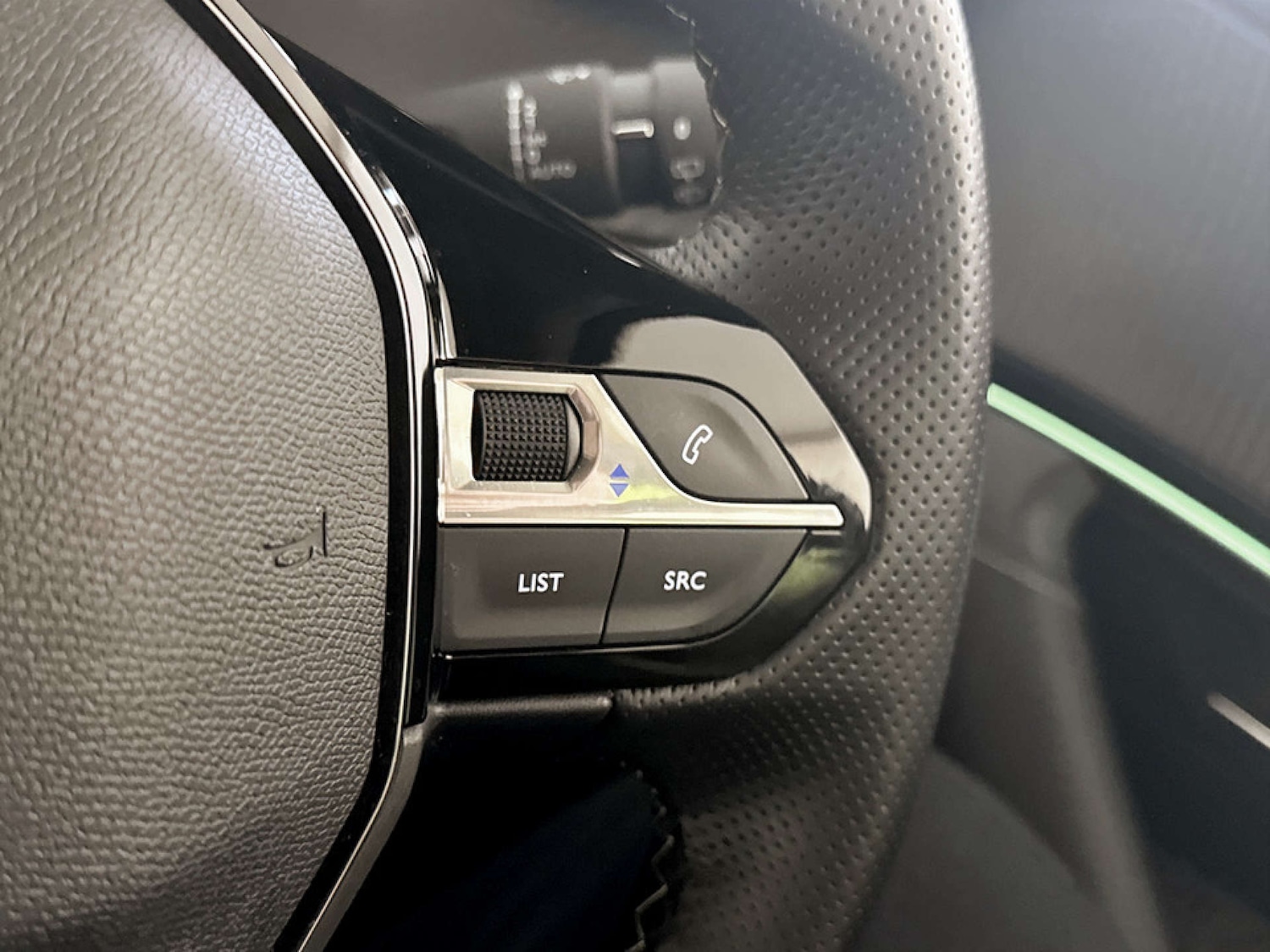 Used Peugeot 2008 2022 for sale - 77681220: Photo 19