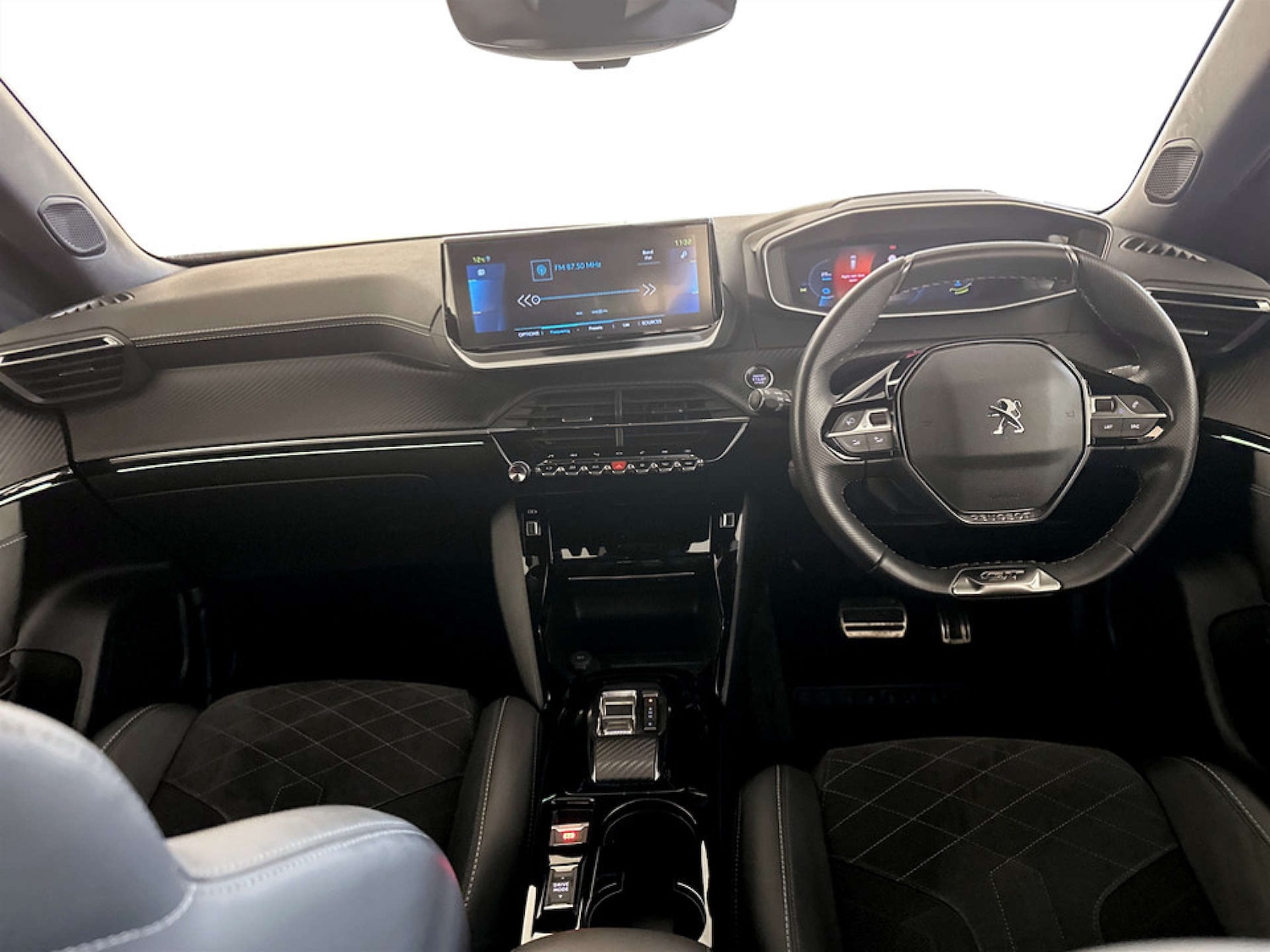 Used Peugeot 2008 2022 for sale - 77681220: Photo 3