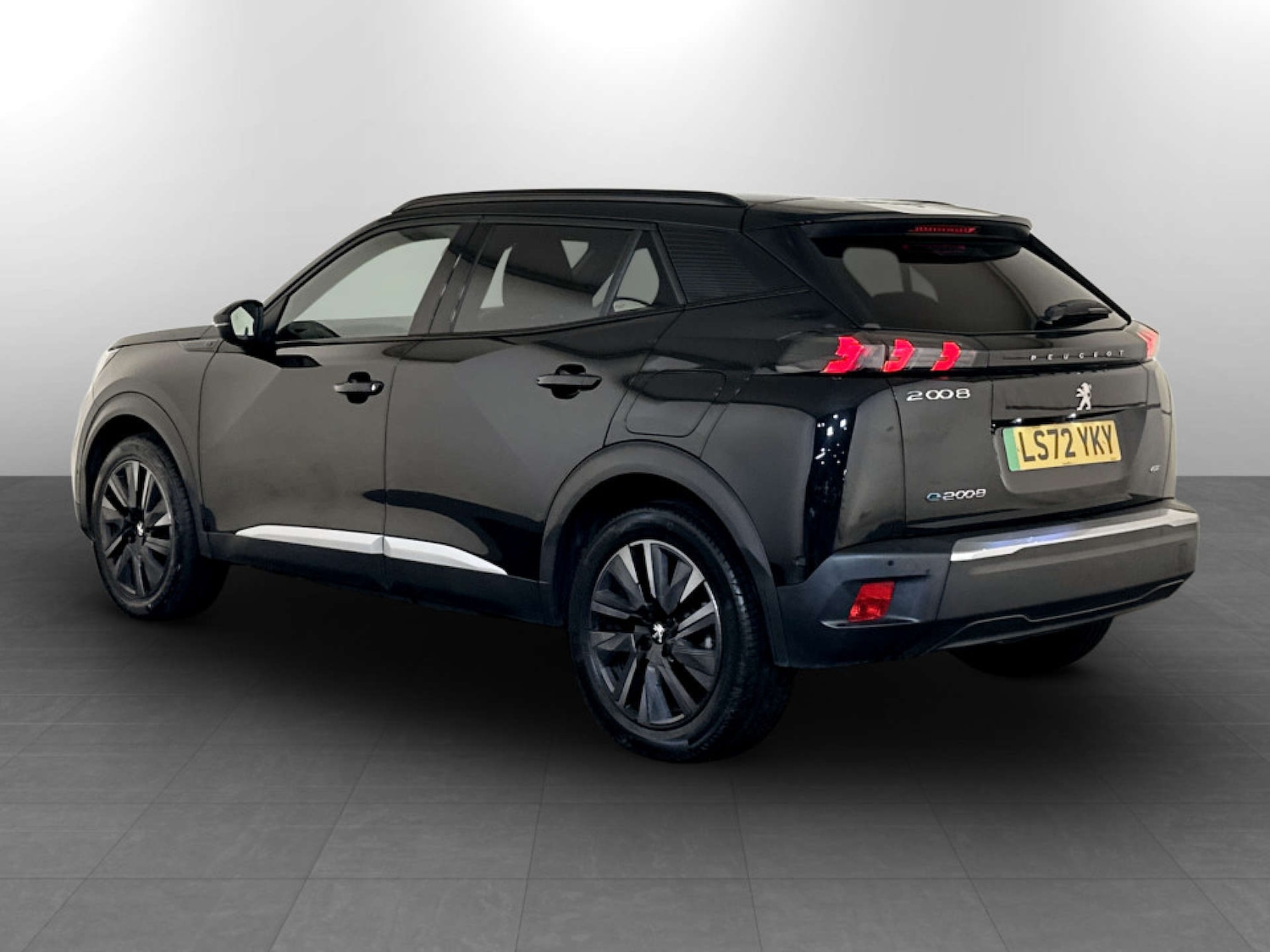 Used Peugeot 2008 2022 for sale - 77681220: Photo 8