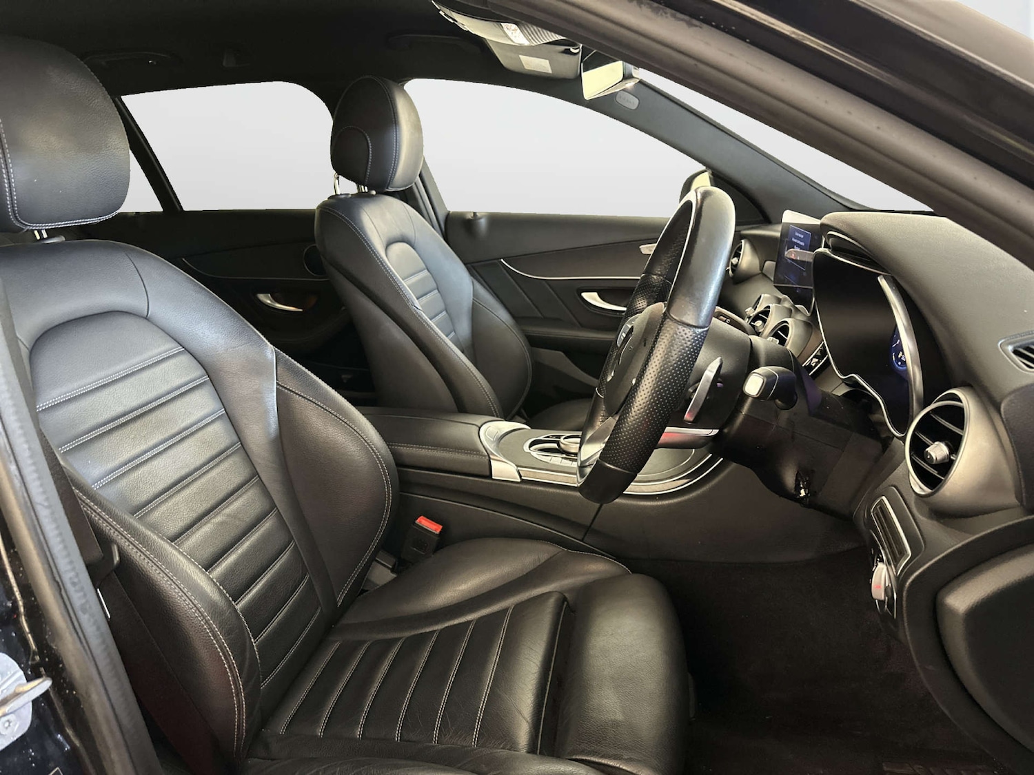 Used Mercedes-Benz C Class 2021 for sale - 77934089: Photo 13