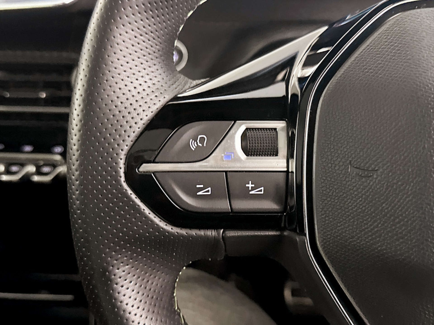 Used Peugeot 208 2021 for sale - 77408980: Photo 17