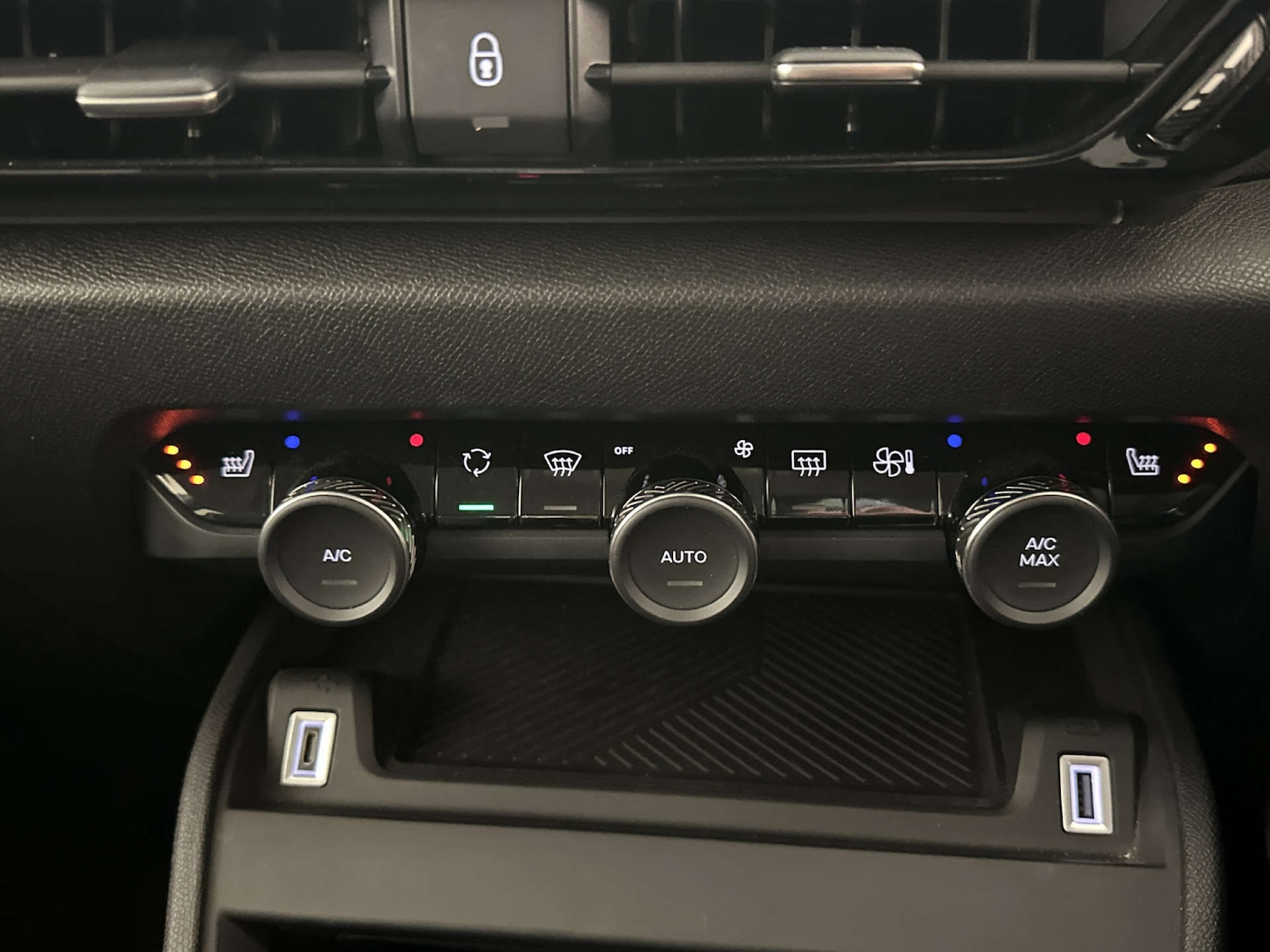 Used Citroen C4 X 2024 for sale - 77989938: Photo 25