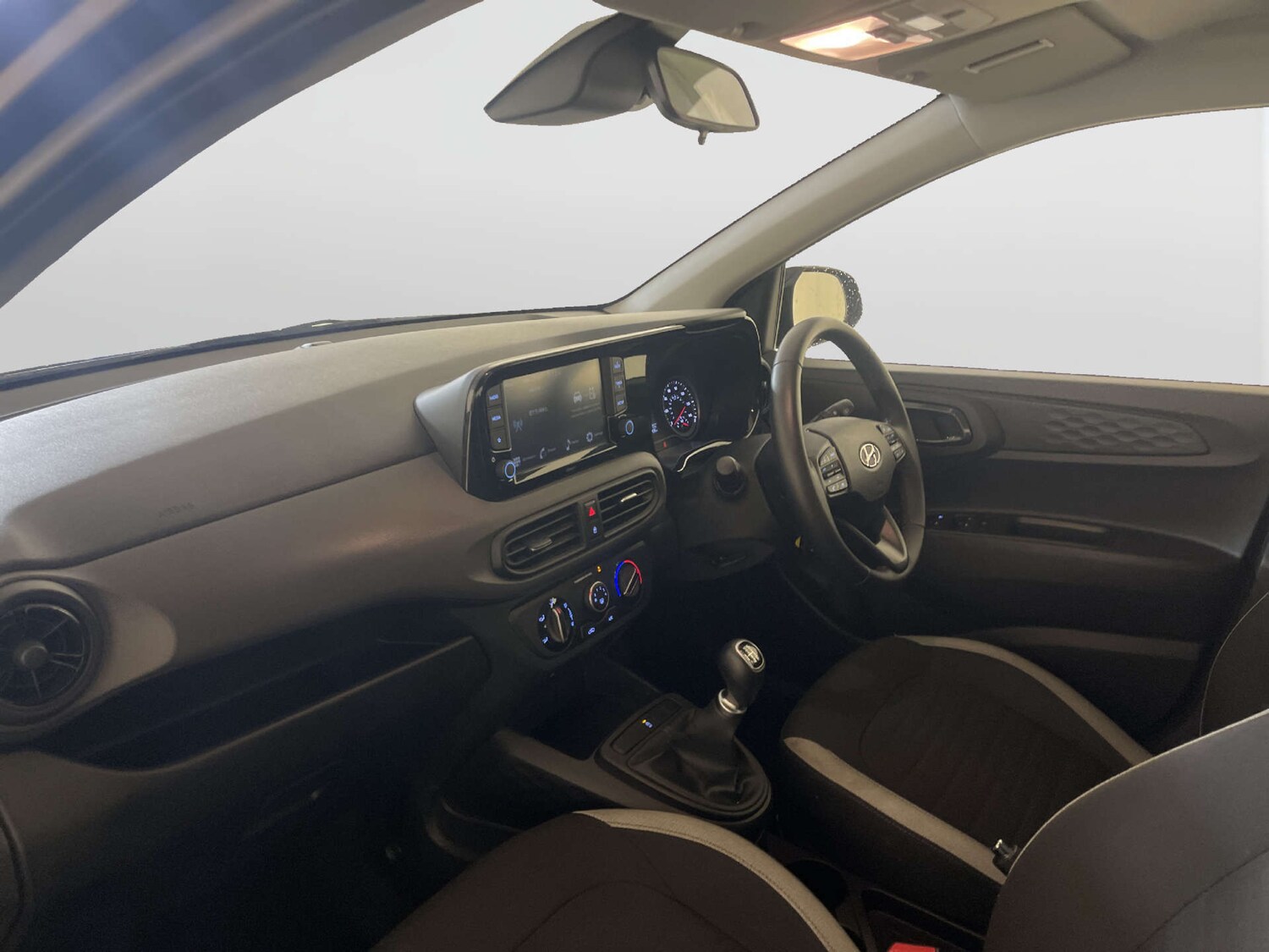 Used Hyundai i10 2023 for sale - 78068196: Photo 12