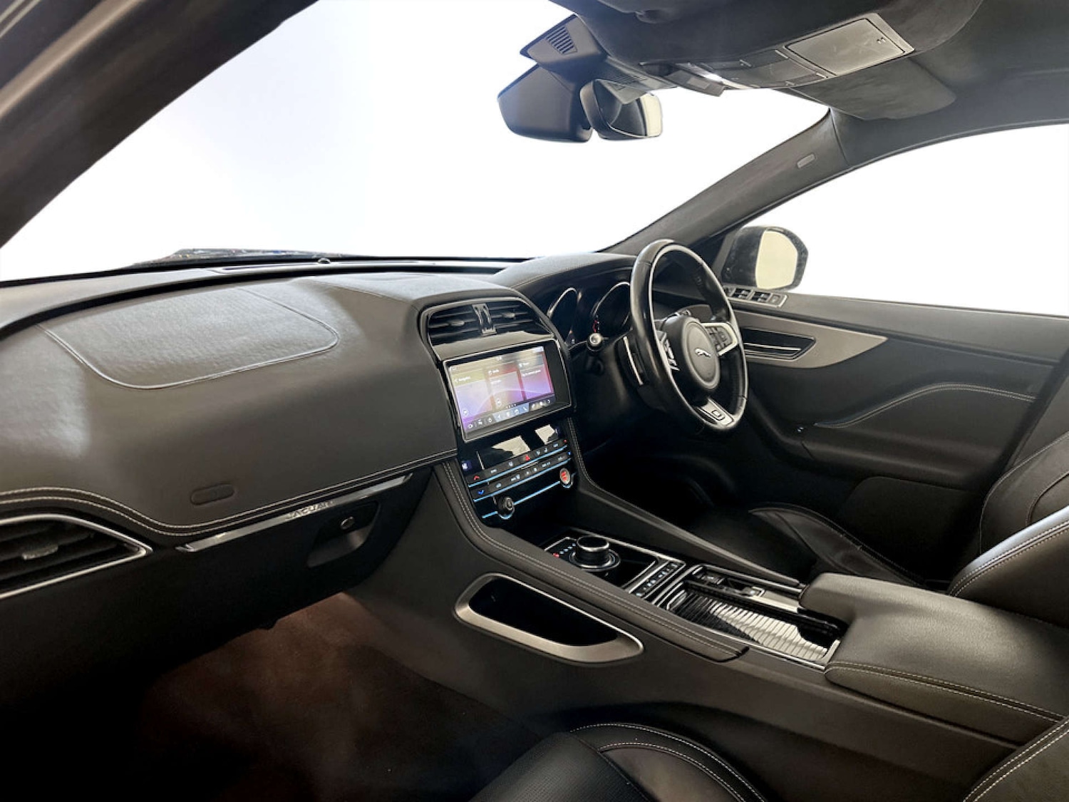 Used Jaguar F-Pace 2018 for sale - 77523262: Photo 12