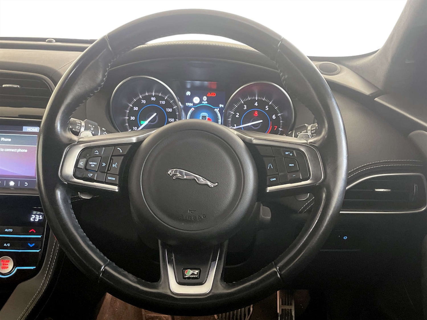 Used Jaguar F-Pace 2018 for sale - 77523262: Photo 17