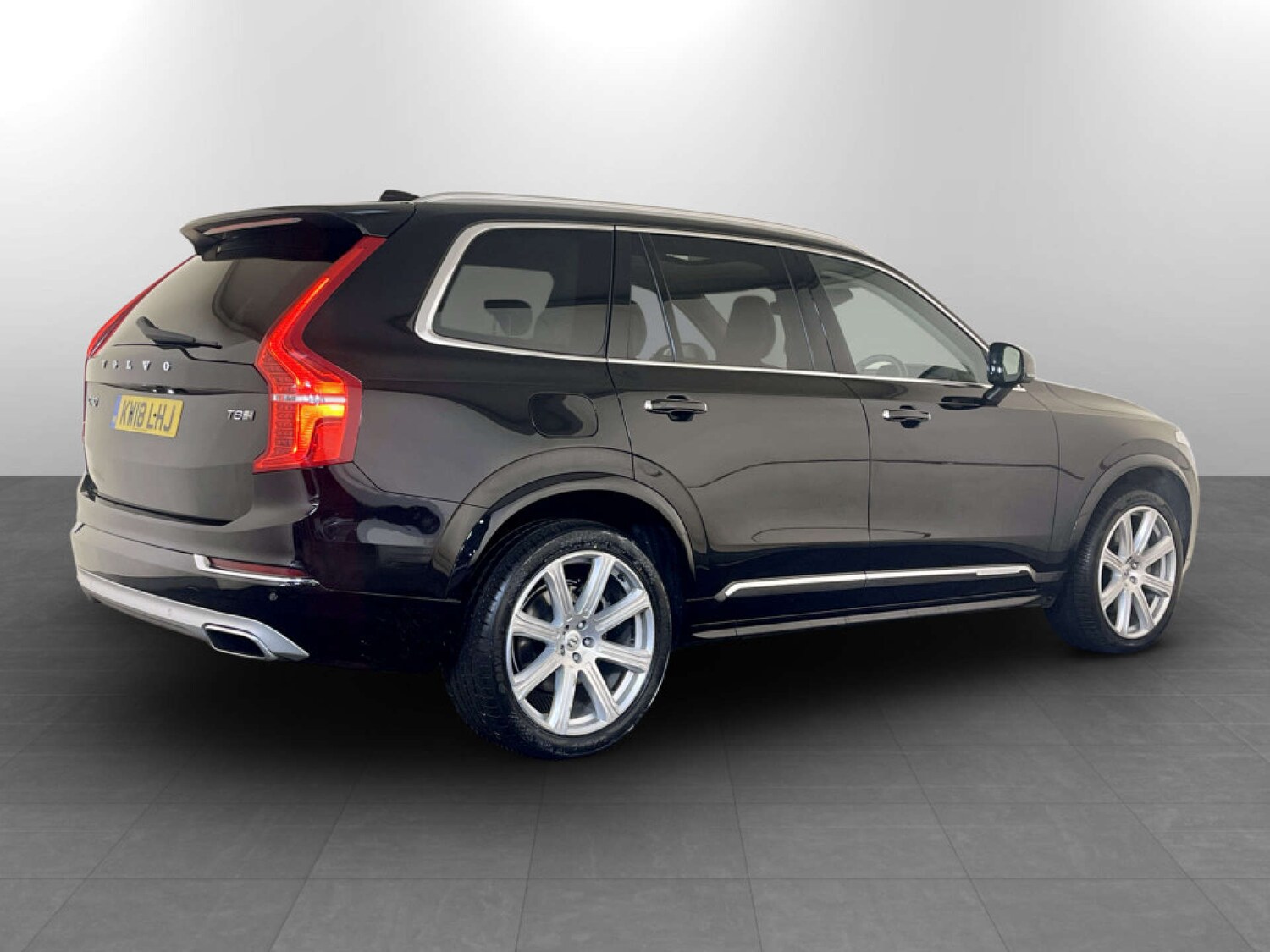 Used Volvo XC90 2018 for sale - 77535077: Photo 10