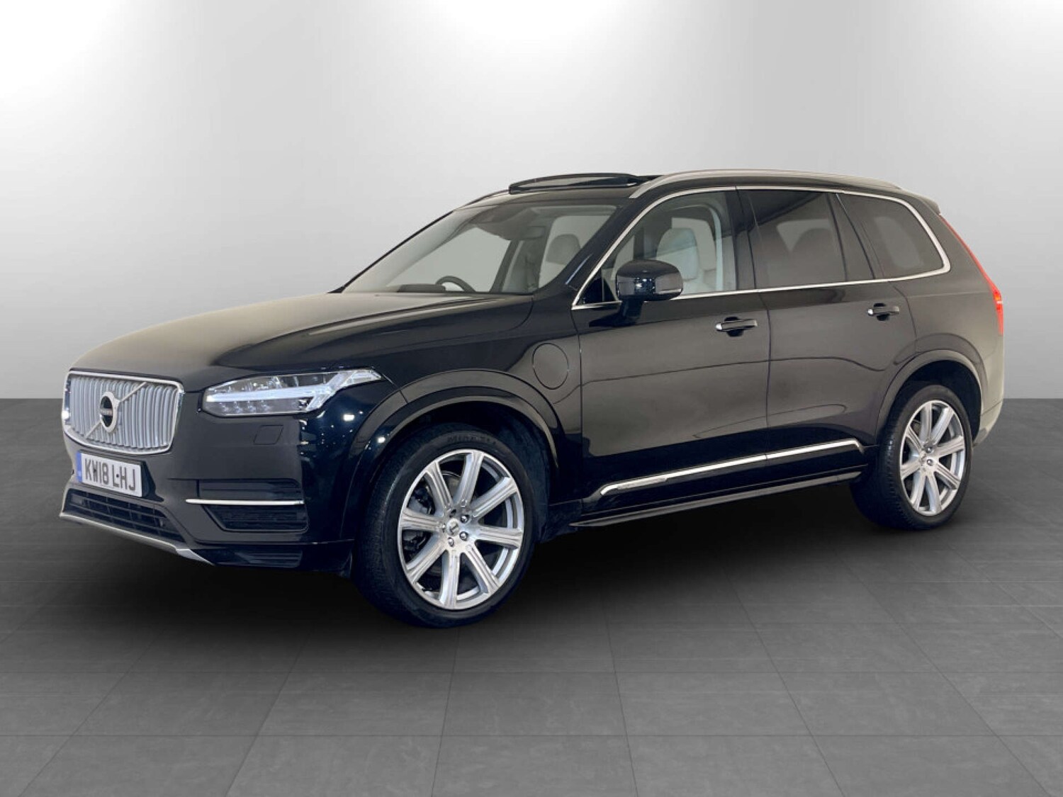 Used Volvo XC90 2018 for sale - 77535077: Photo 6
