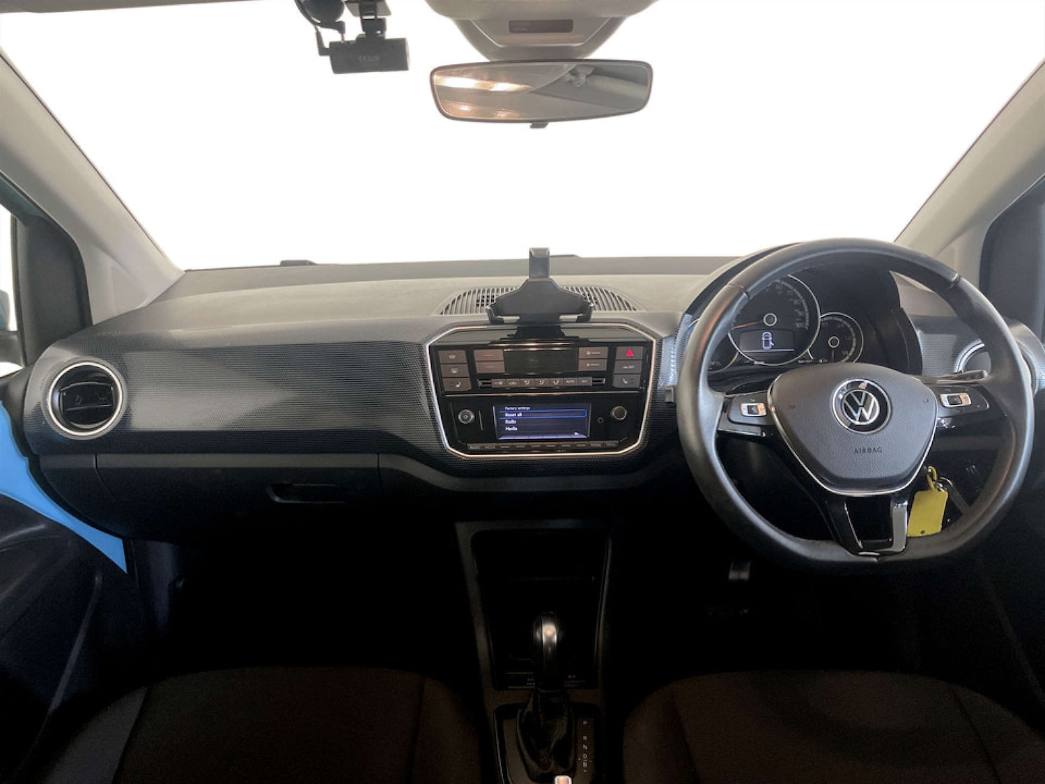 Used Volkswagen up! 2022 for sale - 77189545: Photo 3