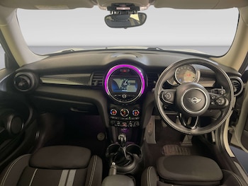 Used MINI Hatch 2020 for sale - 79422030: Photo