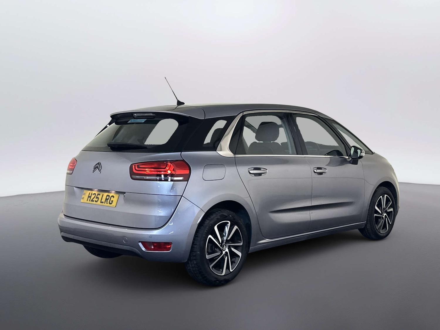 Used Citroen C4 Picasso 2016 for sale - 77945424: Photo 10