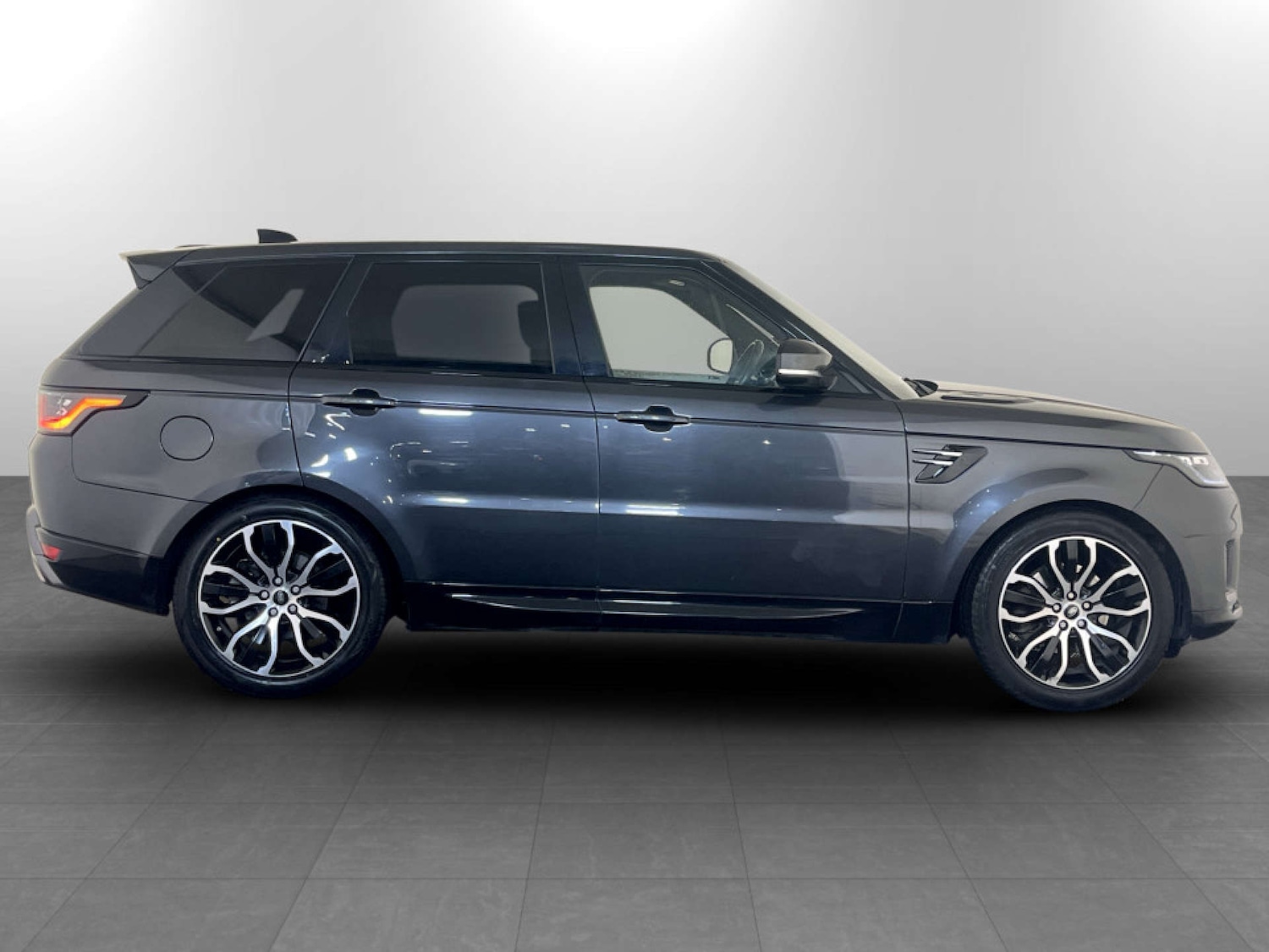 Used Land Rover Range Rover Sport 2019 for sale - 77693719: Photo 11