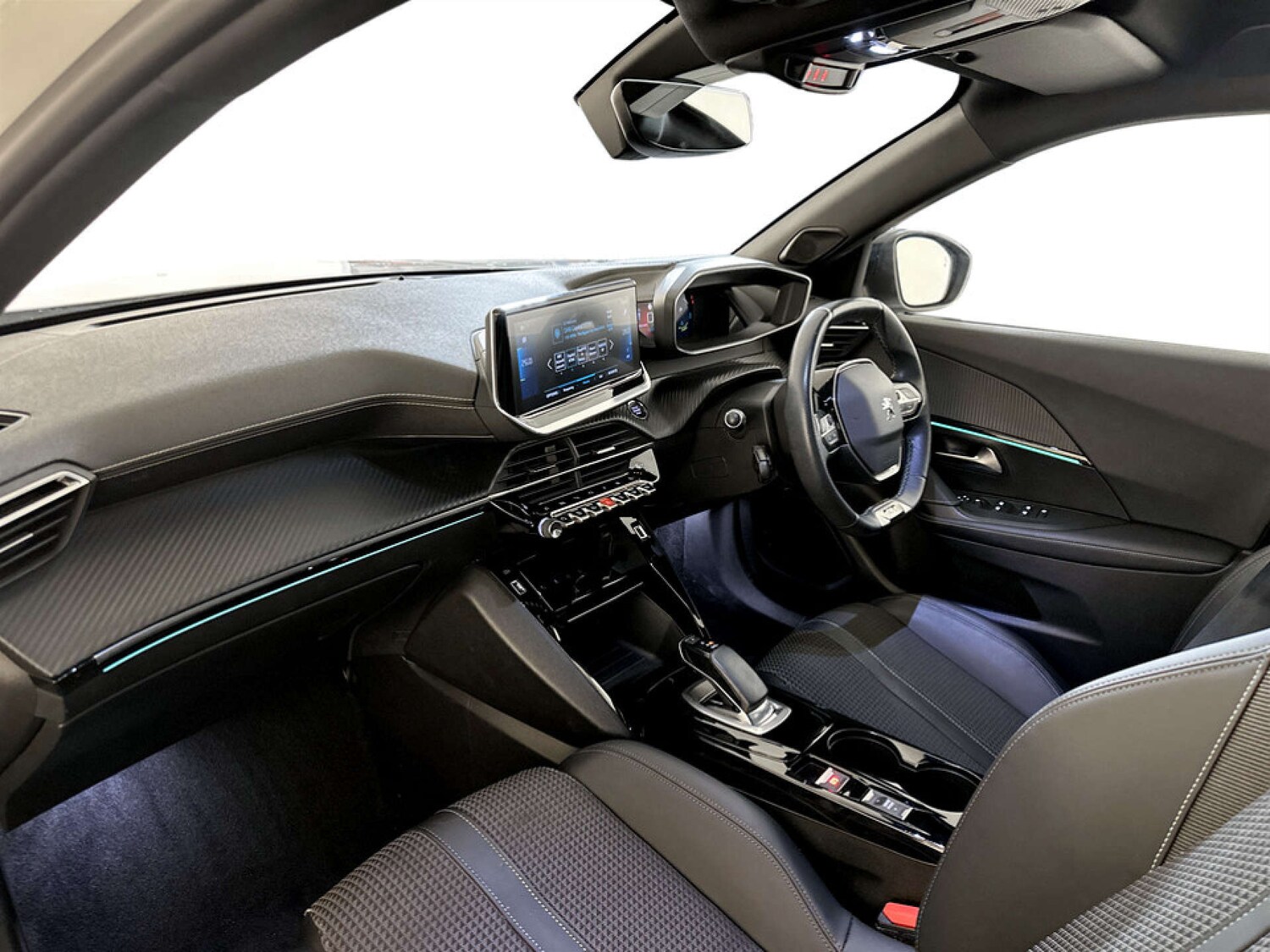 Used Peugeot 2008 2021 for sale - 77578914: Photo 12